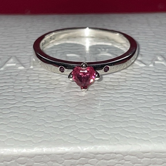 NWT Pandora Pink Heart Ring - Picture 7 of 10